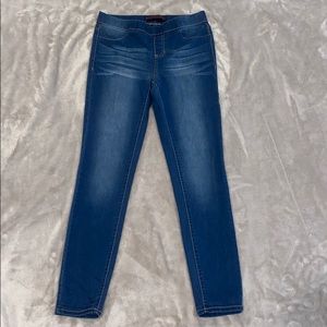 No Boundaries Jeggings